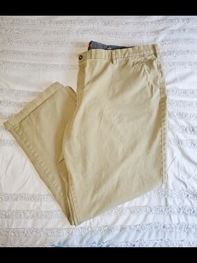 Dockers Smart 360 Flex Khaki Pants Beige Twill Classic Fit Straight - 52x32
